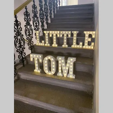 Little Tom Apartments Prag Exterior foto