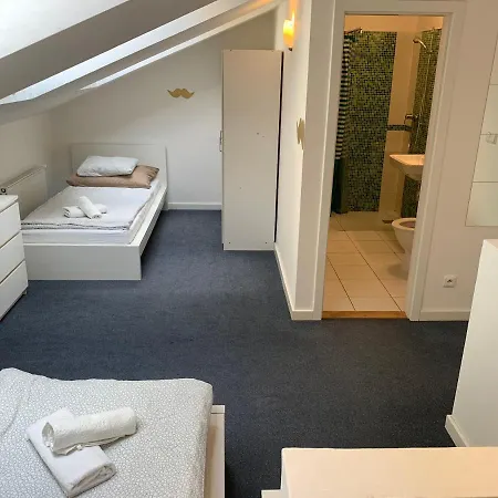 Little Tom Apartments Prag Exterior foto