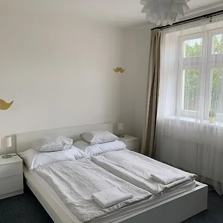 Little Tom Apartments Prag Exterior foto