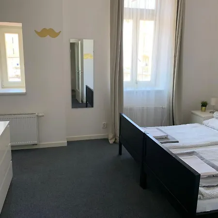 Little Tom Apartments Prag Exterior foto