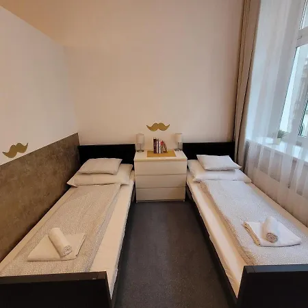 Little Tom Apartments Prag Exterior foto