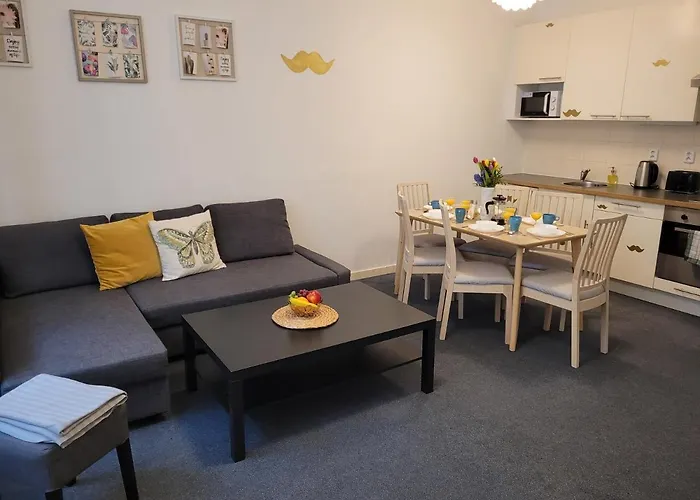 Little Tom Apartments